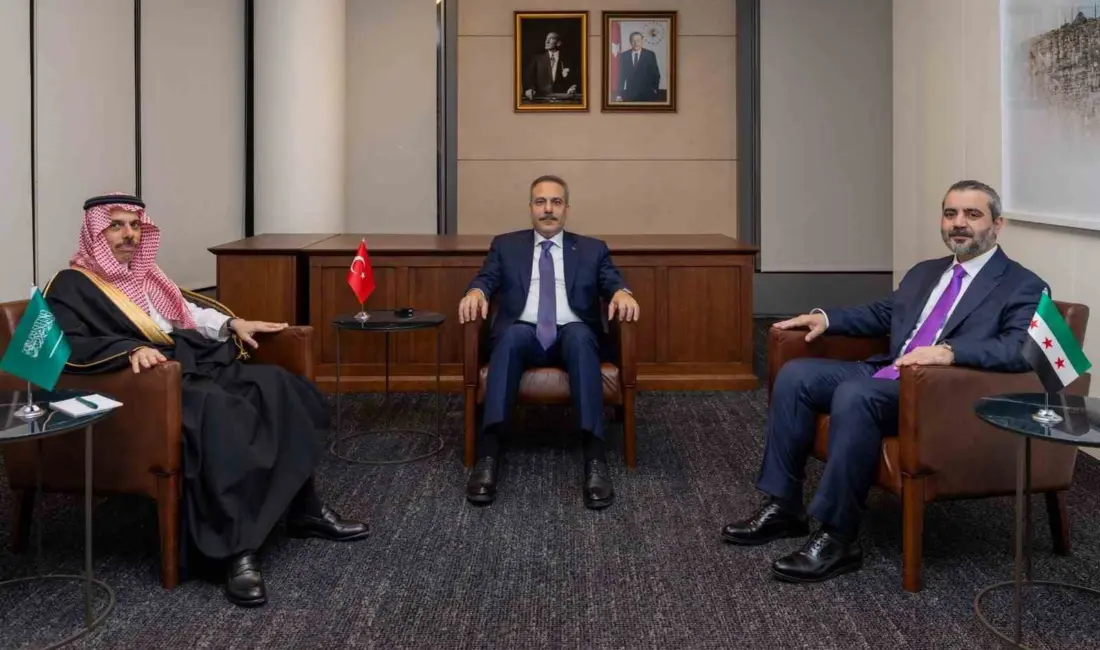 Dışişleri Bakanı Hakan Fidan, New York’ta Türkiye-Suriye-Suudi Arabistan Üçlü Dışişleri