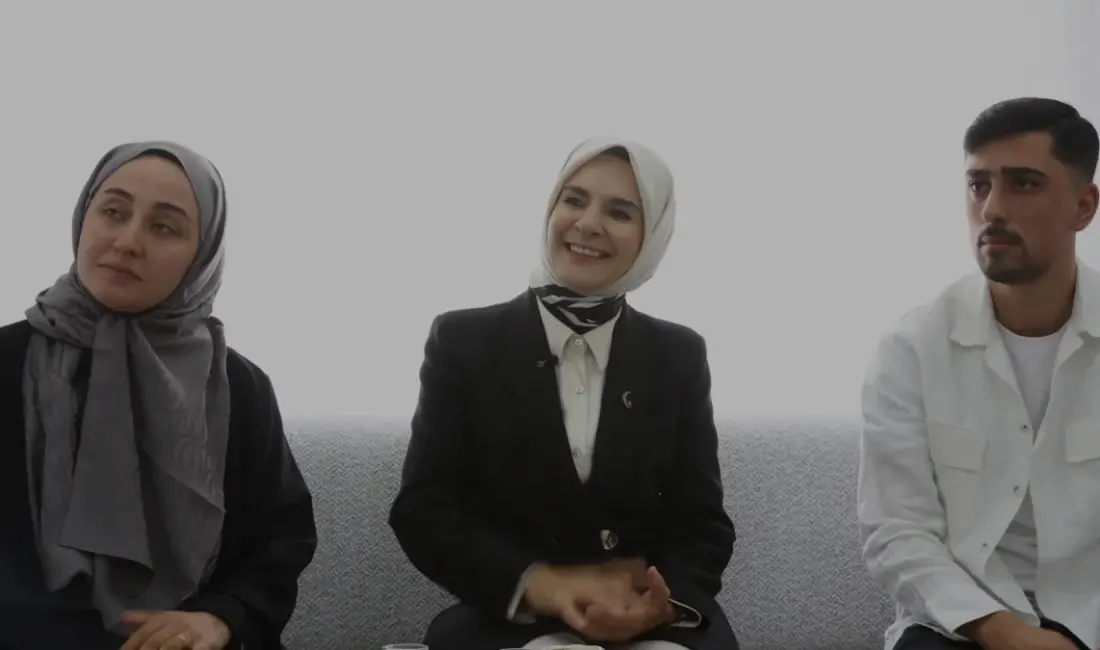 Bakan Mahinur Özdemir Göktaş, Aile ve Gençlik Fonu desteğiyle ev