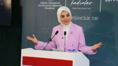 Hakkari’de bulunan Aile ve Sosyal Hizmetler Bakanı Mahinur Özdemir Göktaş,