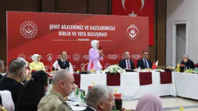 Hakkari’de şehit aileleri ve gazilerle bir araya gelen Aile ve