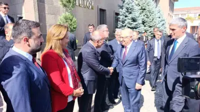 Milli Savunma Bakanı Yaşar Güler, çeşitli temaslarda bulunmak üzere Afyonkarahisar’a
