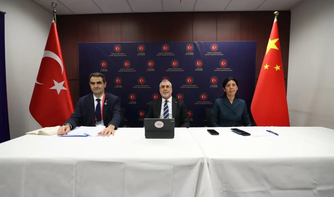 Çalışma ve Sosyal Güvenlik Bakanı Vedat Işıkhan, Çin’in Şanghay kentinde