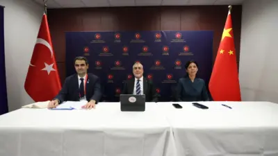Çalışma ve Sosyal Güvenlik Bakanı Vedat Işıkhan, Çin’in Şanghay kentinde