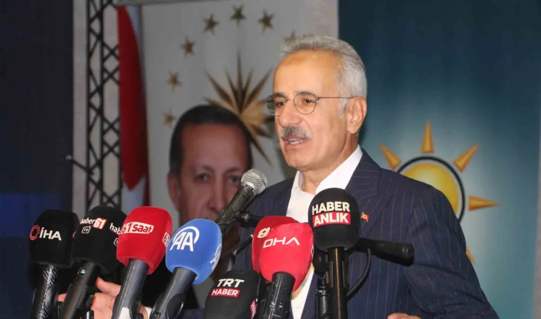Ulaştırma ve Altyapı Bakanı Abdulkadir Uraloğlu, Türkiye ile Irak arasında