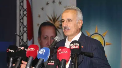 Ulaştırma ve Altyapı Bakanı Abdulkadir Uraloğlu, Türkiye ile Irak arasında