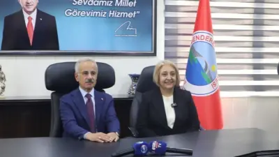 Ulaştırma ve Altyapı Bakanı Abdulkadir Uraloğlu, İzmir programı kapsamında, geçtiğimiz