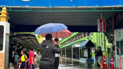 Tayland’ın başkenti Bangkok’ta 48 saati aşkın süredir etkili olan şiddetli