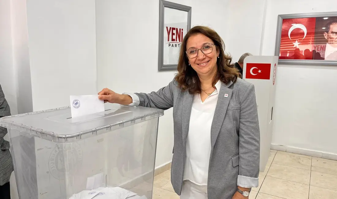 Kula’da Yeni Parti’nin kongresi öncesinde gerçekleştirilen parti içi ön seçimde