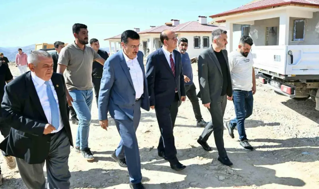 AK Parti Milletvekili Bülent Tüfenkci, Yeşilyurt Belediye Başkanı Prof. Dr.