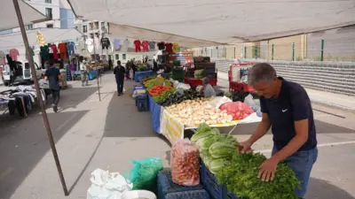 Adıyaman Kahta Belediye Başkanı Mehmet Can Hallaç, Salkımbağı’da yaşayan vatandaşların