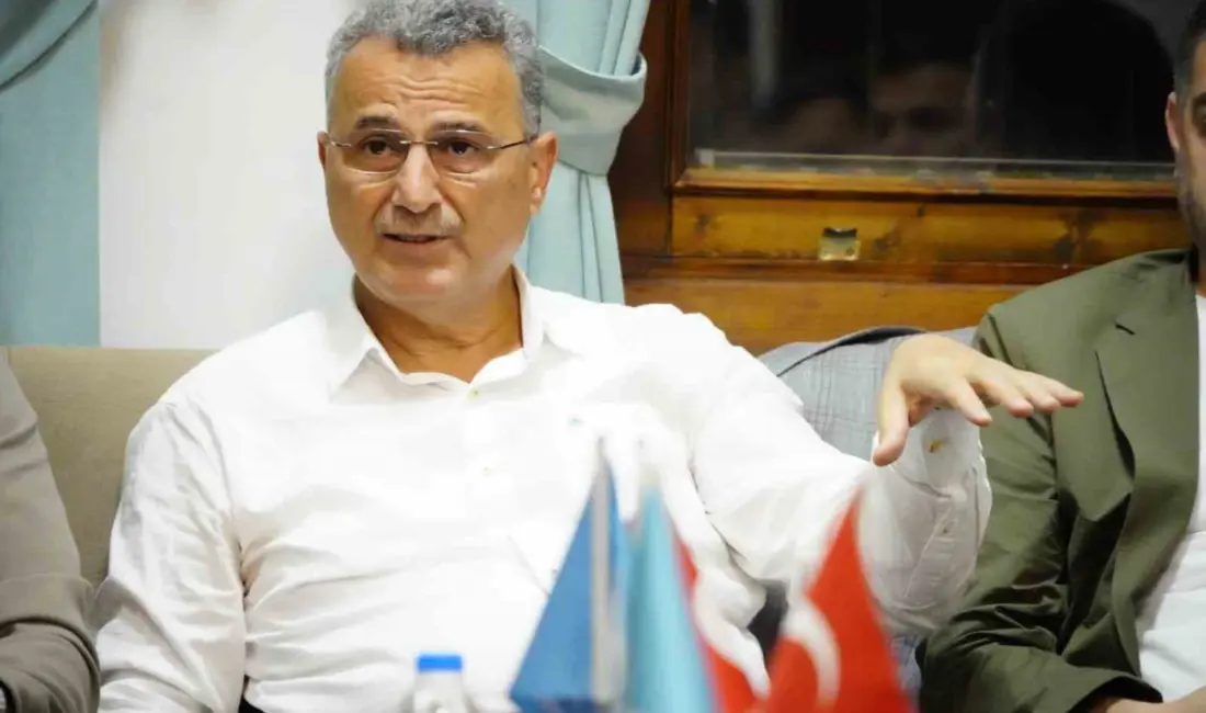 Samsun’un İlkadım Belediye Başkanı İhsan Kurnaz, gençlerle buluşarak yerel yönetimlerdeki