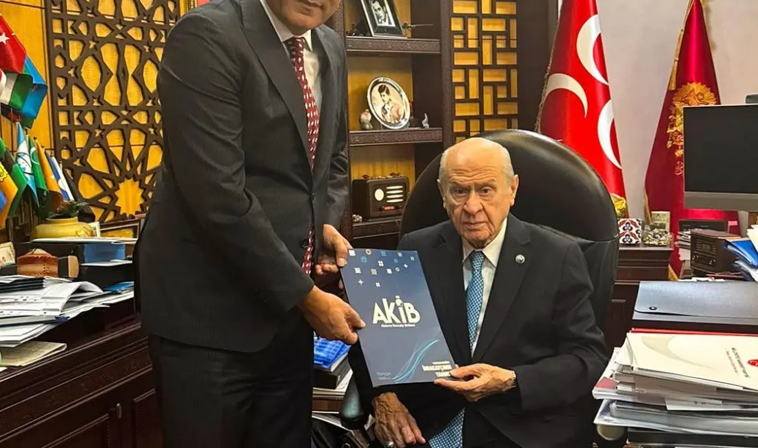 Kozan Belediye Başkanı Mustafa Atlı, ilçenin narenciye sektöründen ulaşım yatırımlarına
