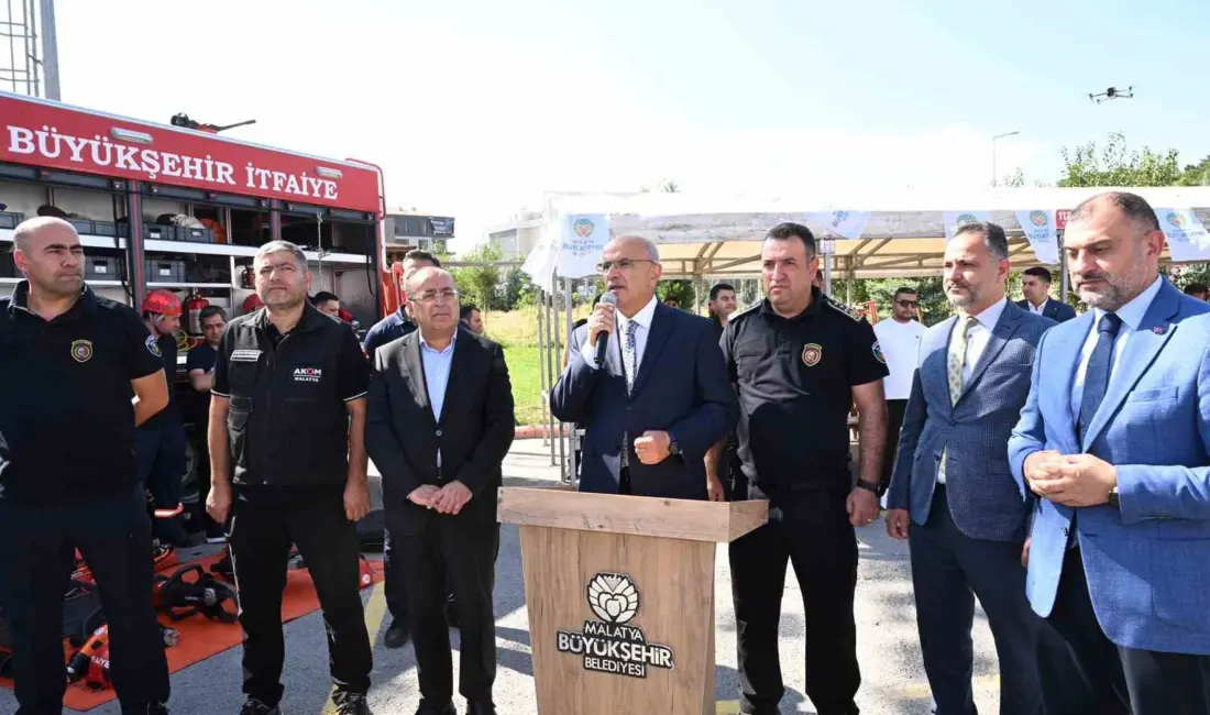 Malatya Büyükşehir Belediye Başkanı Sami Er, Malatya’da itfaiye teşkilatının hem