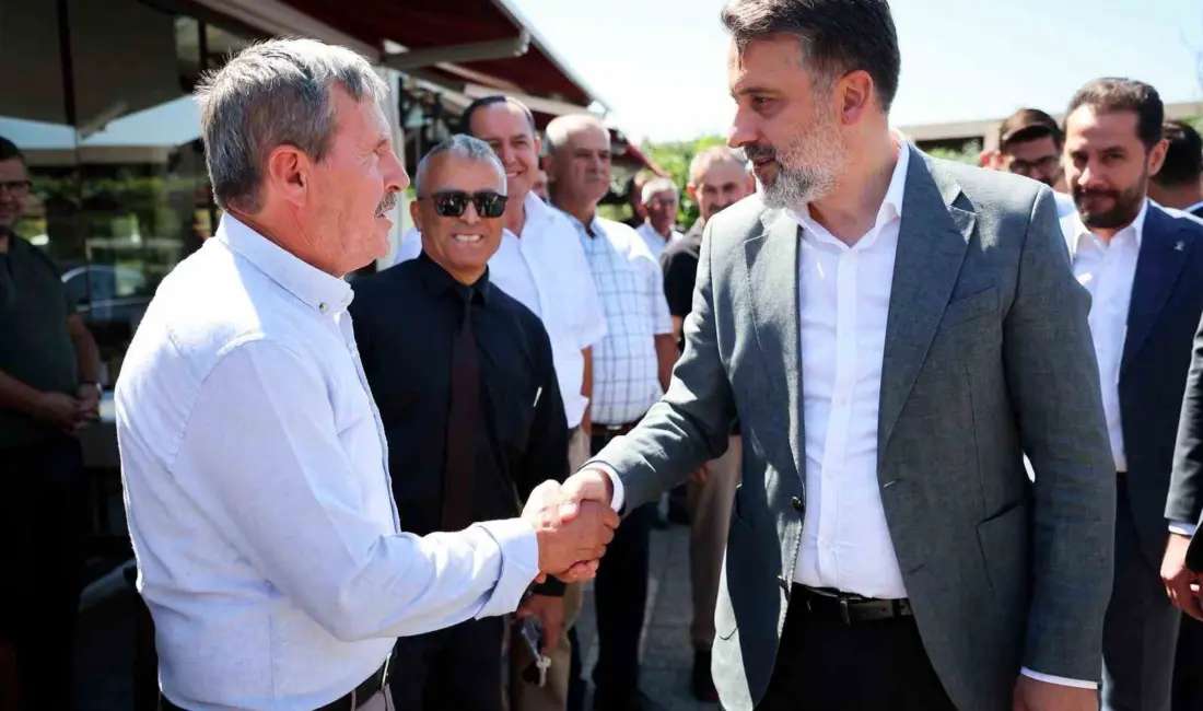 Bursa Büyükşehir Belediyesi Başkanvekili Şahin Biba, Karacabey ilçesinde muhtarlarla bir