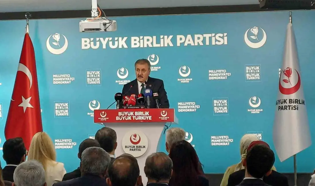 Büyük Birlik Partisi (BBP) Genel Başkanı Mustafa Destici, Silivri açıklarındaki