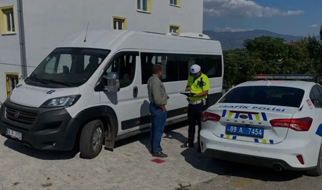 Bozdoğan İlçe Emniyet Amirliği, yeni eğitim döneminde öğrencilerin güvenliğini sağlamak