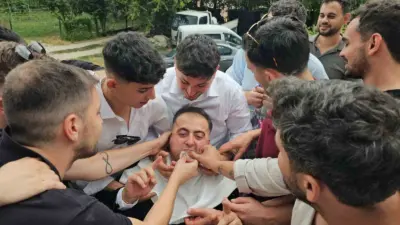 Bursa’da asırlardır yaşatılan düğün geleneğinde damat yolun ortasında kahve pişirdi,
