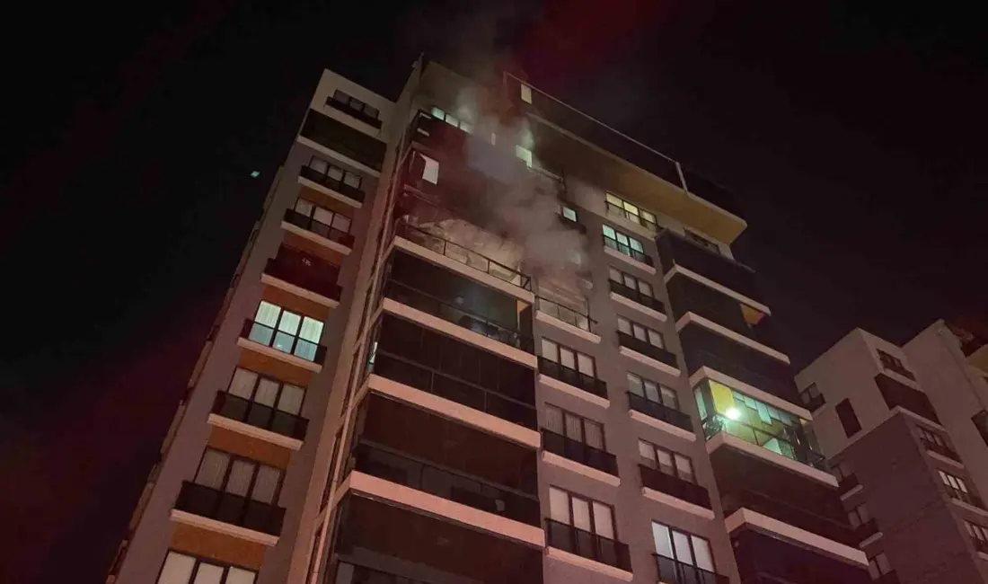 Bursa’da bir binada çıkan yangında mahsur kalan 19 kişi, itfaiye