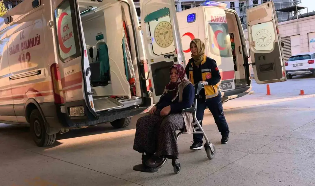 Bursa’nın İnegöl ilçesinde kontrolden çıkan otomobilin dere yatağına yuvarlandığı kazada