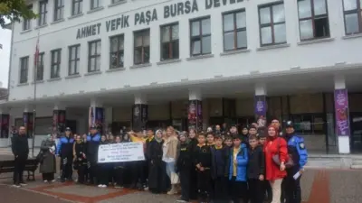 Bursa’da İl Emniyet Müdürlüğü tarafından yürütülen proje kapsamında 250 öğrenci,