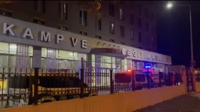 Bursa’da güreş antrenörü Zeki Gümüş (55), görev yaptığı spor salonunda