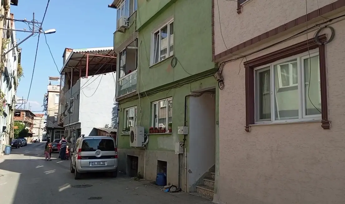 Bursa’nın Osmangazi ilçesinde yakınlarının kendilerinden haber alamadığı yaşlı çift, evde