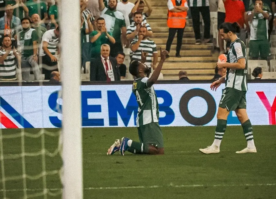 Bursaspor’un 29 yaşındaki Nijeryalı forveti Kelechi Iheanacho, Trendyol 1. Lig’de
