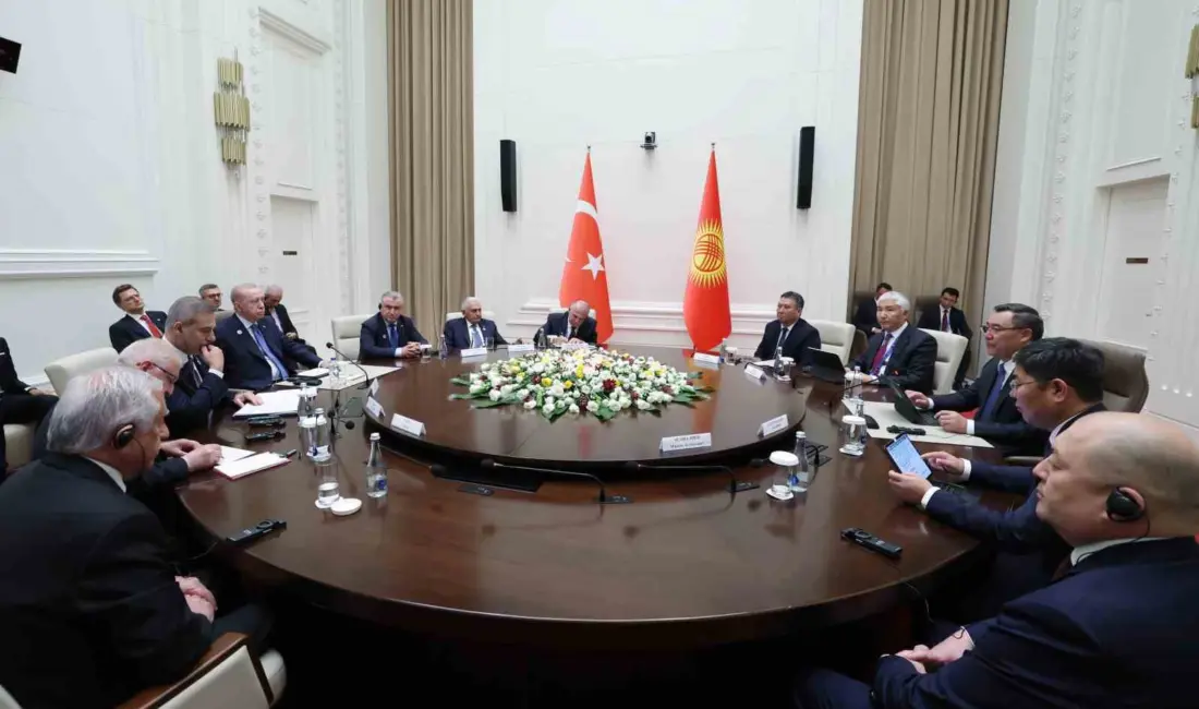 Cumhurbaşkanı Recep Tayyip Erdoğan, Bişkek’te Kırgızistan Cumhurbaşkanı Sadır Caparov ile