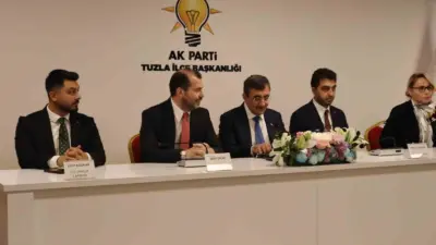 AK Parti Tuzla İlçe Teşkilatı buluşmasına katılan Cumhurbaşkanı Yardımcısı Cevdet