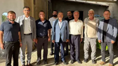 Darende Belediye Başkanı Alican Bozkurt, Kerimli Mahallesi Muhtarı Kazım Kızılkaya’yı