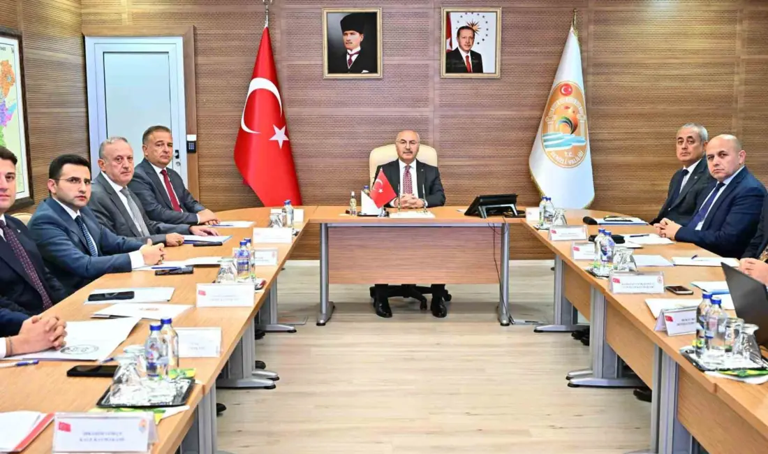 Denizli Valisi Yavuz Selim Köşger başkanlığında gerçekleştirilen toplantıda, il genelindeki