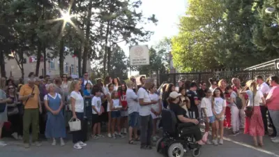 Bursa’da Dilek Özer Ortaokulu’nun A binasının yıkılacak olması nedeniyle uygulanması