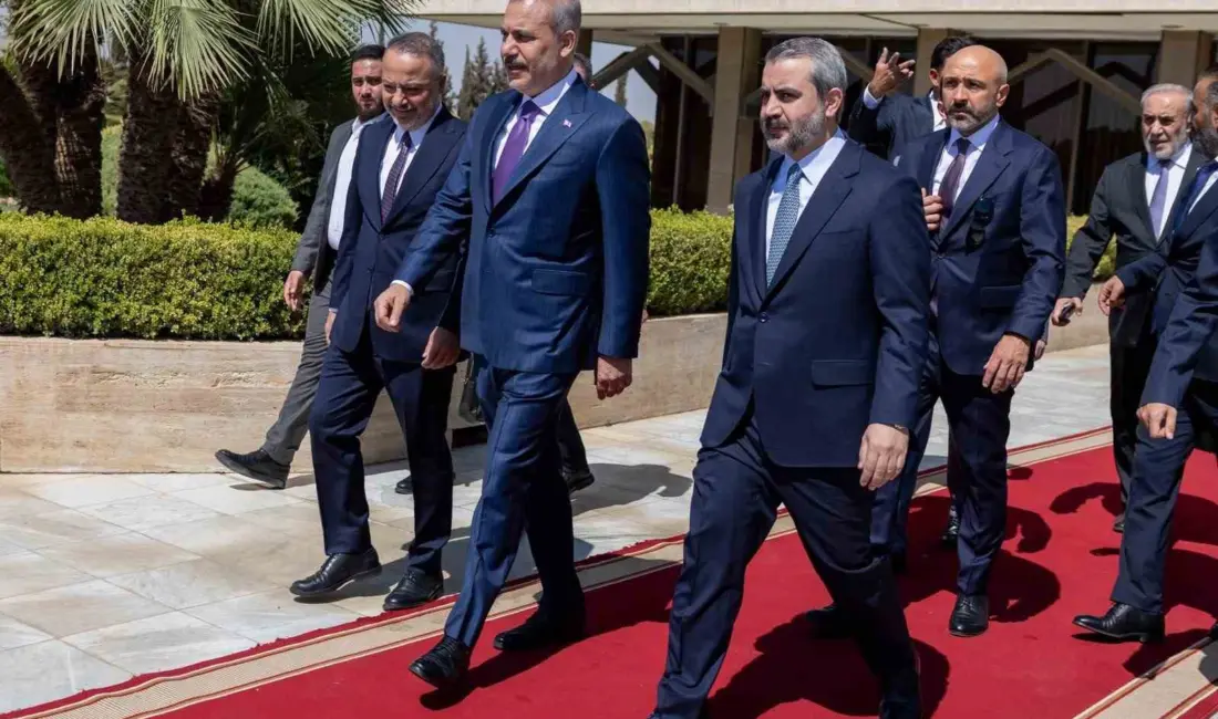 Dışişleri Bakanı Hakan Fidan resmi ziyarette bulunmak üzere geldiği Şam’da