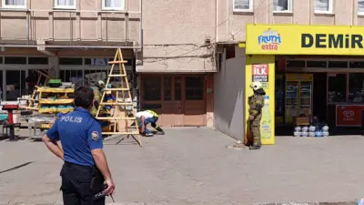 Bursa’nın İnegöl ilçesinde 6 katlı apartmanın girişinde bulunan doğalgaz borusundaki