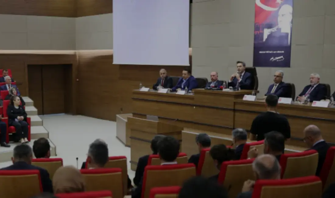 Bakan Bayraktar, Türkiye'nin elektrik üretiminde yüzde 65 yerlilik oranına ulaştığını