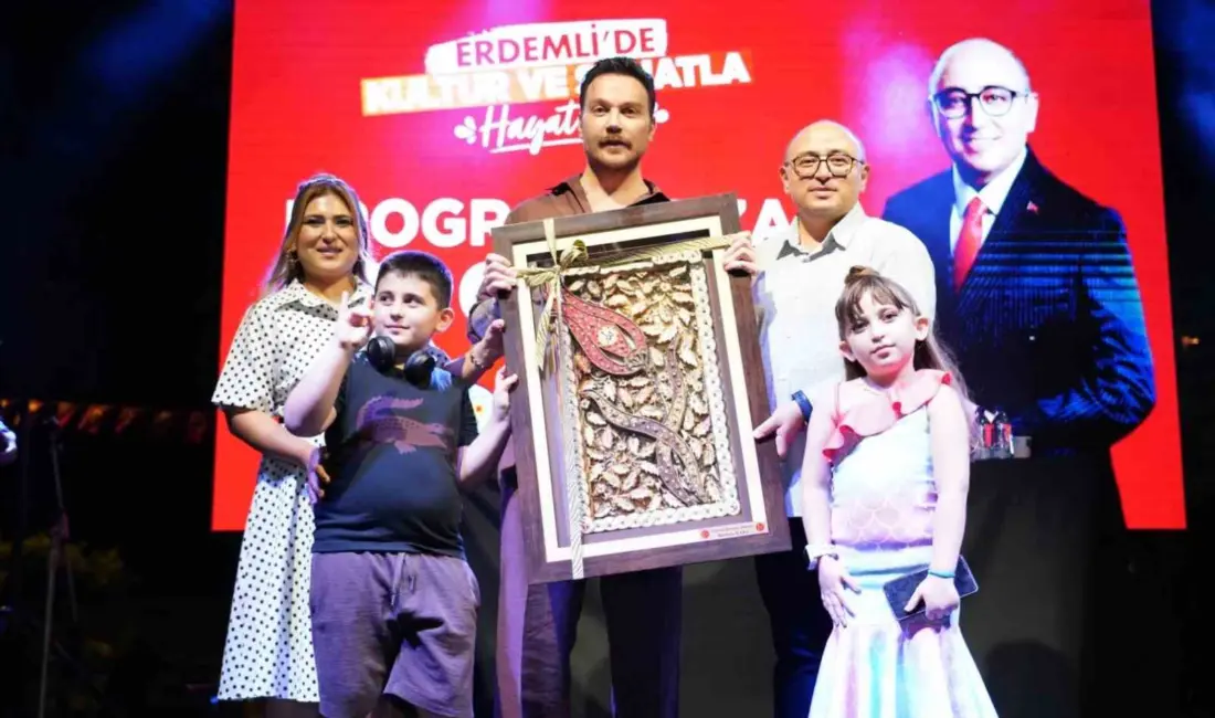Mersin’in Erdemli ilçesinde belediye tarafından düzenlenen kültür sanat etkinlikleri kapsamında