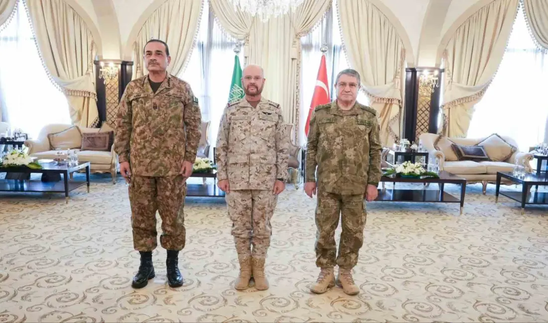 Genelkurmay Başkanı Orgeneral Selçuk Bayraktaroğlu, Suudi Arabistan’ın başkenti Riyad’da Mekke