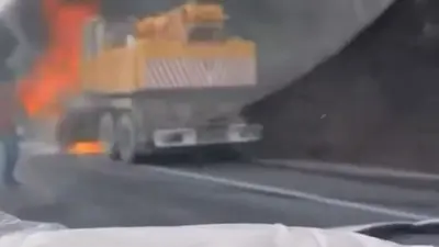 Bursa’da seyir halindeki iş makinesi bir anda alev aldı. Emniyet