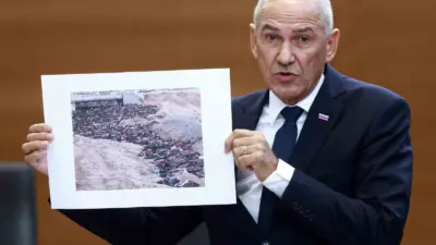 Slovenya’nın İsrail yanlısı Başbakanı Janez Jansa, parlamentoda Gazze’de soykırım olmadığını
