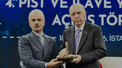 İstanbul Havalimanı'nın 890 milyon avroluk yatırımla tamamlanan 4. ana pisti,