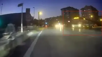 Bursa’da kırmızı ışık ihlali yaparak motosiklet sürücüsünü tehlikeye atan özel