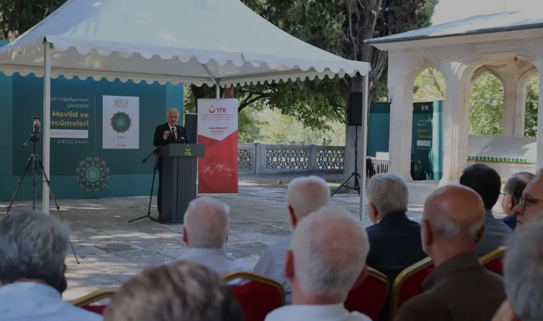 Hicrî 1500. yıla özel hazırlanan Mevlid ve Tercümeleri eseri, Süleyman