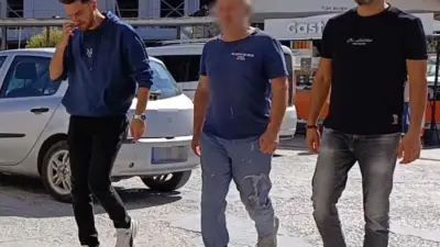 Bursa’nın İnegöl ilçesinde mezarlıkta karşılaşan ve aralarında husumet bulunduğu öğrenilen