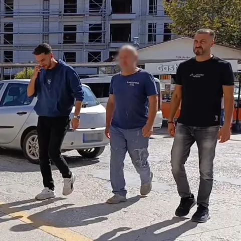 Bursa’nın İnegöl ilçesinde mezarlıkta karşılaşan ve aralarında husumet bulunduğu öğrenilen