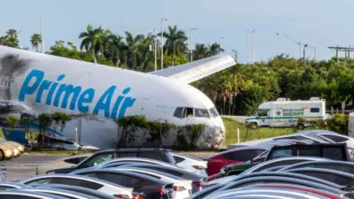 ABD’nin Florida eyaletindeki Miami Uluslararası Havalimanı’nda iniş sırasında pistten çıkarak