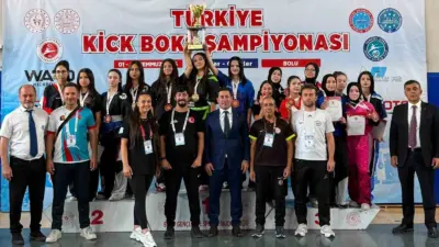 Bursa’nın Mustafakemalpaşa ilçesinde kick boks sporuna kazandırdığı yeni yeteneklerle dikkat