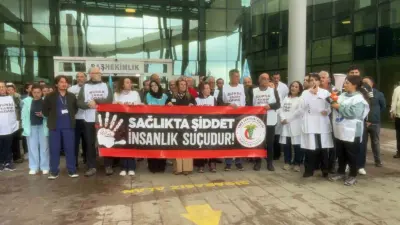 Bursa’da sağlık meslek örgütleri, Mudanya Devlet Hastanesi’nde görev yapan bir