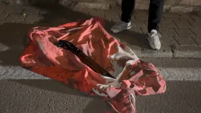 Bursa’nın Osmangazi ilçesinde annesiyle tartışan E.A. (18), iddiaya göre, evden