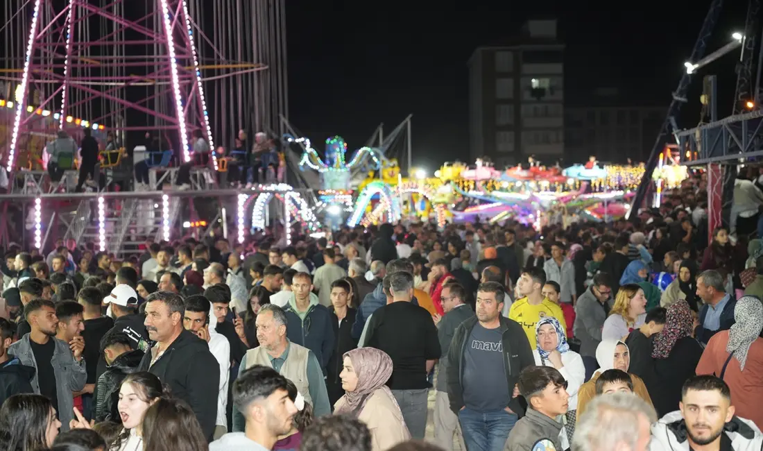 Osmanlı döneminde başlayan yaygın halde yapılan panayırlar, bugün halen Osmanlı’nın