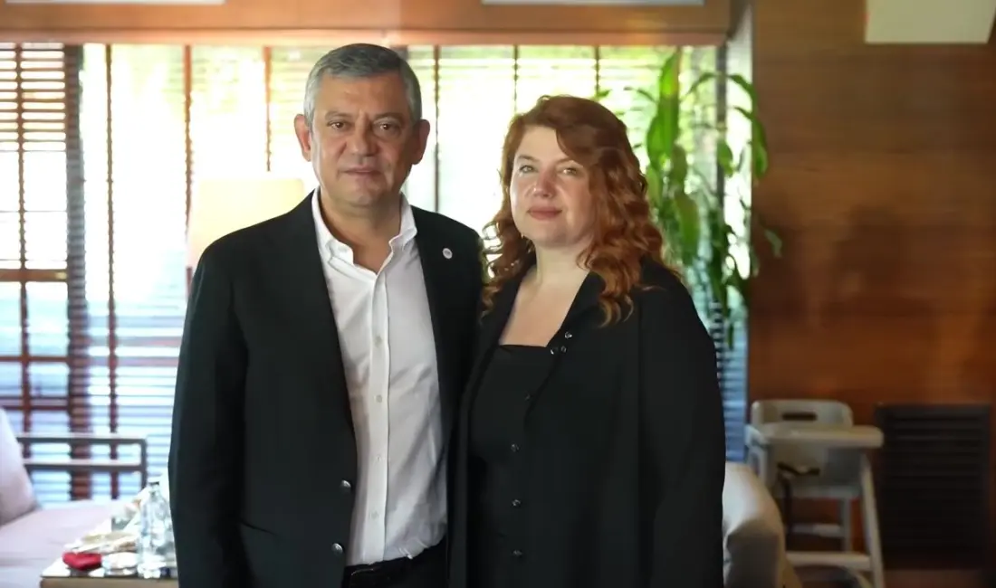 Yeni Parti Genel Başkanı Özgür Özel’in Bursa programında yaşanan börek